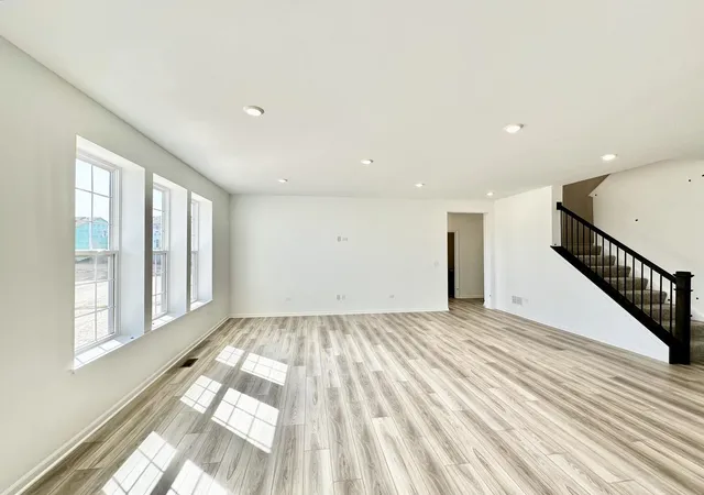 5th image of 702 West Point Wy, Oswego, IL 60543 | MLS# 12696040
