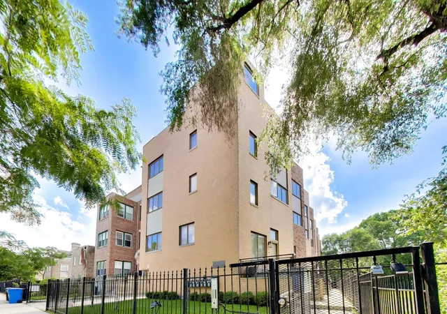 Homes for sale in Chicago, IL | 5210 S King Dr #C, Chicago, IL 60615 | MLS# 12696080