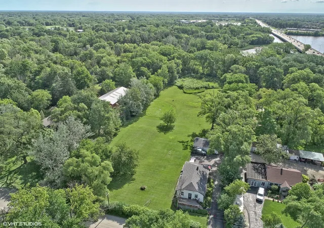 Photo 3 of Single family home for sale at 20073 N Hazelcrest Rd, Palatine, IL 60074 | MLS# 12696099 | Listing updated on 2026-09-01