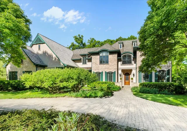 Homes for sale in Lake Forest, IL | 1920 Merritt Ln, Lake Forest, IL 60045 | MLS# 12696116