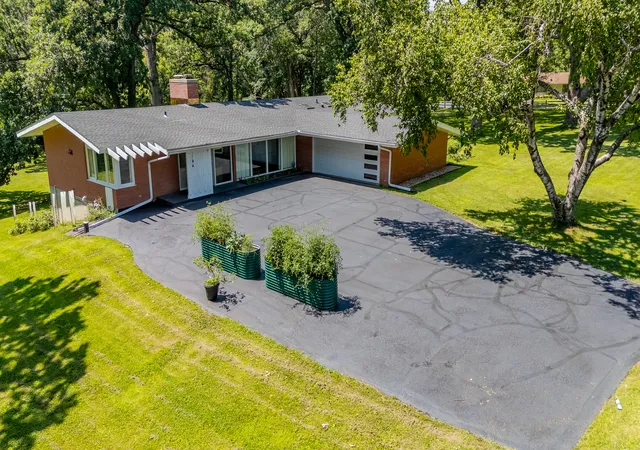 Homes for sale in Sterling, IL | 17519 Hickory Hills Rd, Sterling, IL 61081 | MLS# 12696120