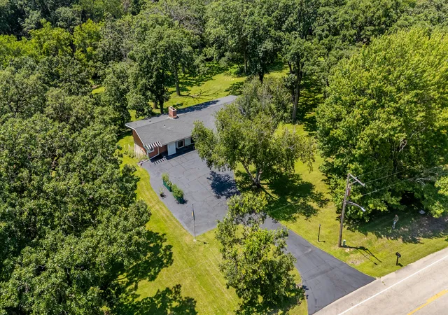 Homes for sale in Sterling, IL | 17519 Hickory Hills Rd, Sterling, IL 61081 | MLS# 12696120