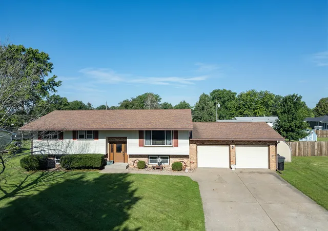 Homes for sale in Orion, IL | 1404 14th St, Orion, IL 61273 | MLS# 12696143