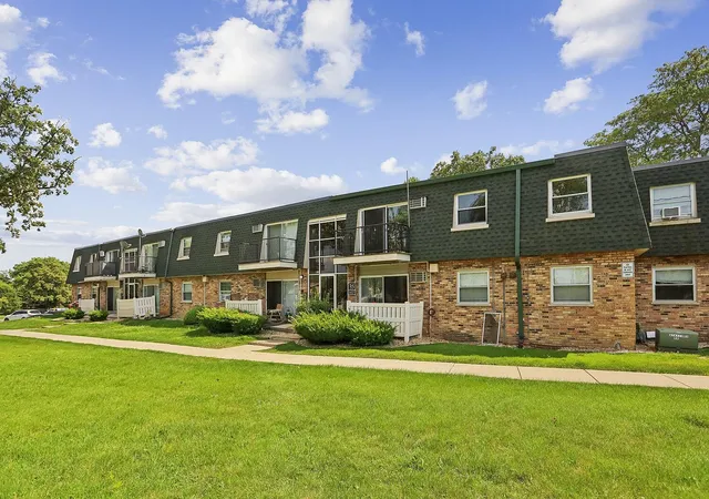 Homes for sale in Palos Hills, IL | 8427 W 99th Ter #35-311, Palos Hills, IL 60465 | MLS# 12696185