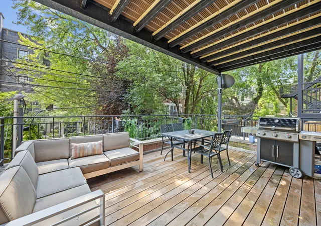 Homes for sale in Chicago, IL | 1823 N Halsted Street, Chicago, IL 60614 | Houzeo