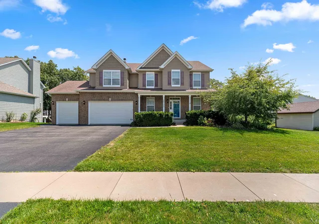 Homes for sale in Channahon, IL | 26105 W Ravine Woods Dr, Channahon, IL 60410 | MLS# 12696235