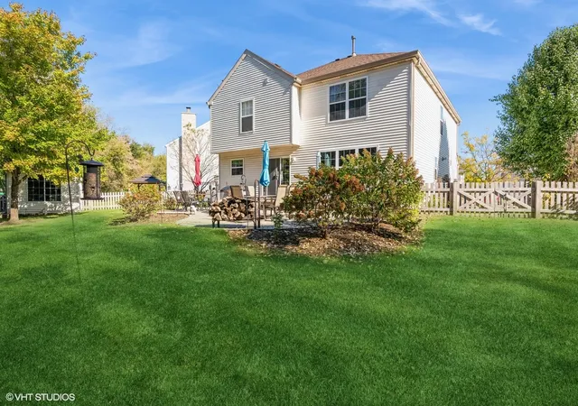 3rd image of 11061 Bayou Ct, Huntley, IL 60142 | MLS# 12696242