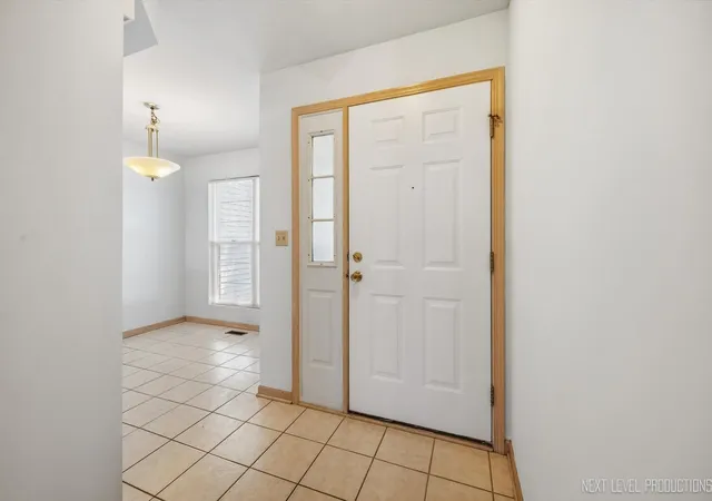 Homes for sale in South Elgin, IL | 37 Ione Dr #B, South Elgin, IL 60177 | MLS# 12696264