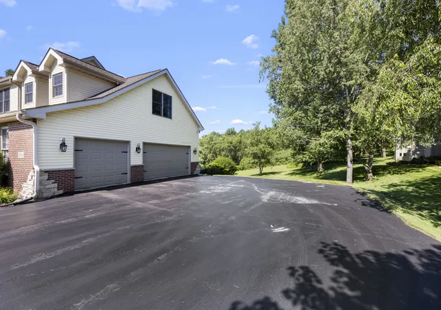 Homes for sale in Roscoe, IL | 12810 Skyline Dr, Roscoe, IL 61073 | MLS# 12696283