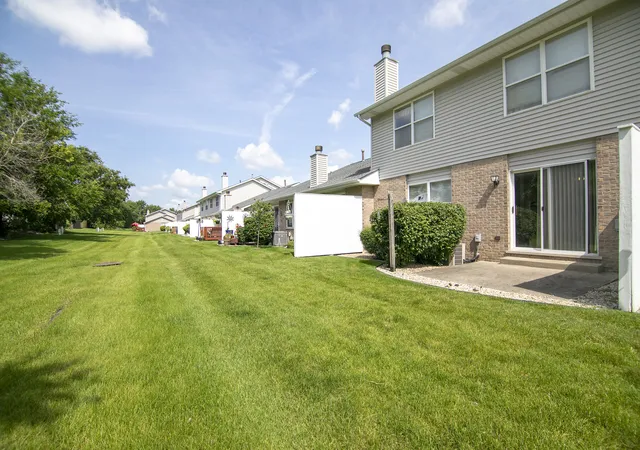 2nd image of 5615 W Von Ave, Monee, IL 60449