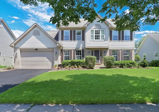 Homes for sale in Grayslake, IL | 753 West Trl N, Grayslake, IL 60030 | MLS# 12696297