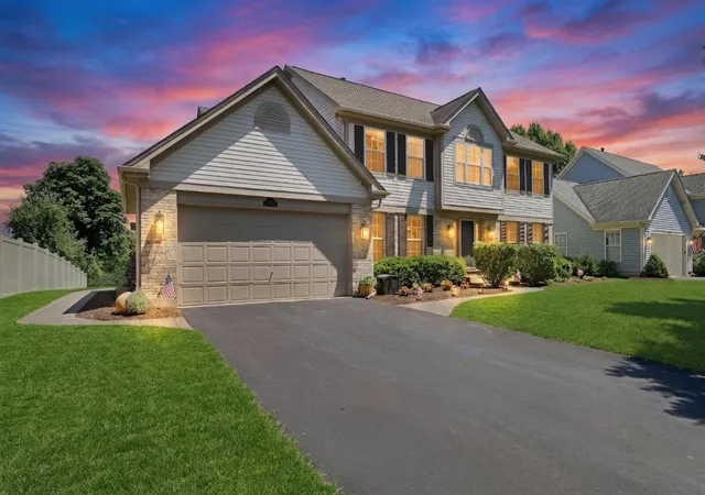 Homes for sale in Grayslake, IL | 753 West Trl N, Grayslake, IL 60030 | MLS# 12696297