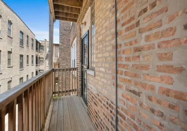 Homes for sale in Chicago, IL | 6710 S Ridgeland Avenue, Chicago, IL 60649 | Houzeo
