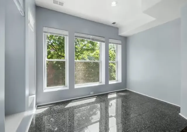 Homes for sale in Chicago, IL | 6710 S Ridgeland Ave #2B, Chicago, IL 60649 | MLS# 12696298