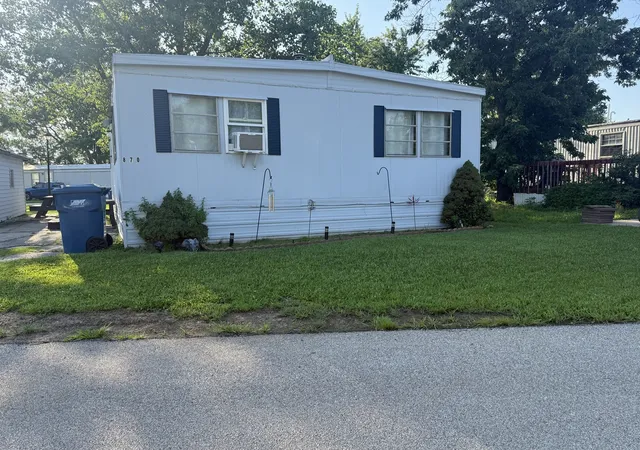 Homes for sale in Normal, IL | 870 5Th St, Normal, IL 61761 | MLS# 12696310