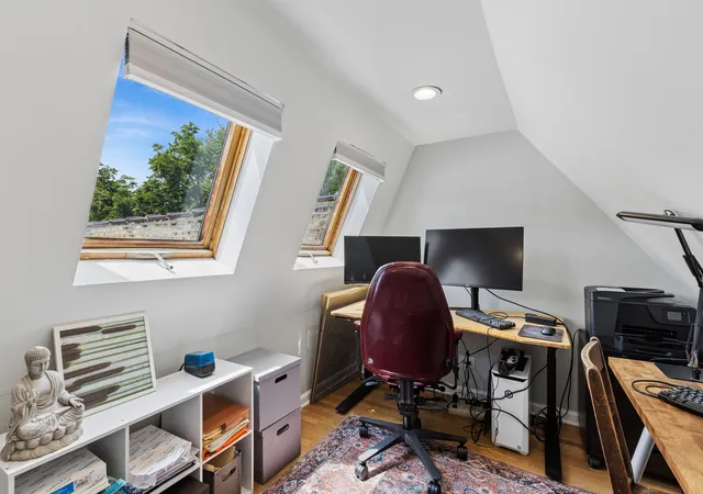 5th image of 1210 Central St, Evanston, IL 60201