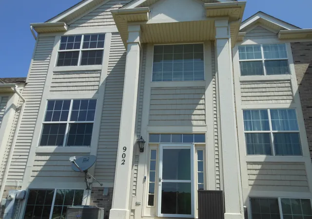 1st image of 902 Summit Creek Dr, Shorewood, IL 60404 | MLS# 12696321