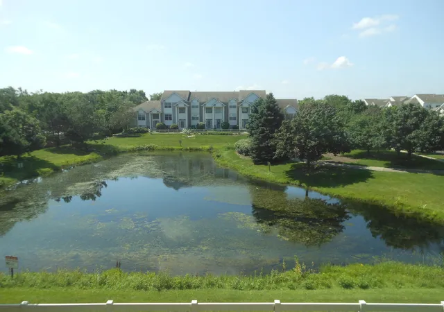 Photo 3 of Sale Pending at 902 Summit Crk Dr, Shorewood, IL 60404 | MLS# 12696321 | Listing updated on 2026-08-24