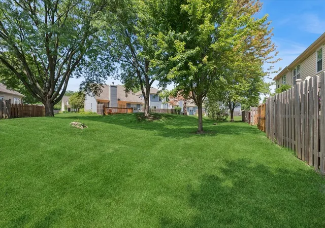 Homes for sale in Arlington Heights, IL | 4062 N Newport Ct, Arlington Heights, IL 60004 | MLS# 12696338