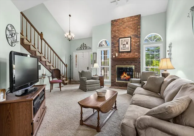 Homes for sale in Arlington Heights, IL | 4062 N Newport Ct, Arlington Heights, IL 60004 | MLS# 12696338