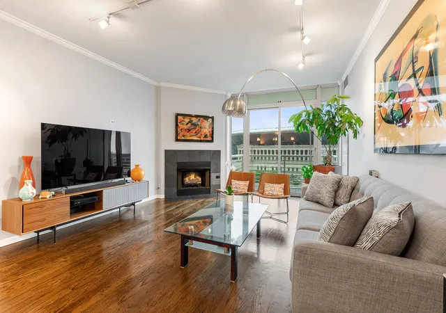 Homes for sale in Chicago, IL | 1515 S Prairie Ave #811, Chicago, IL 60605 | MLS# 12696348