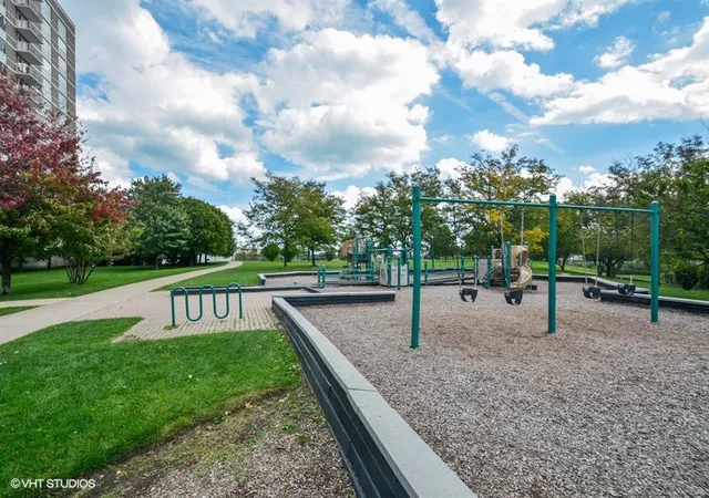 Homes for sale in Chicago, IL | 1515 S Prairie Ave #811, Chicago, IL 60605 | MLS# 12696348