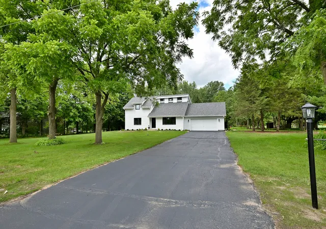 Homes for sale in Marengo, IL | 18878 Ridge Ln, Marengo, IL 60152 | MLS# 12696358