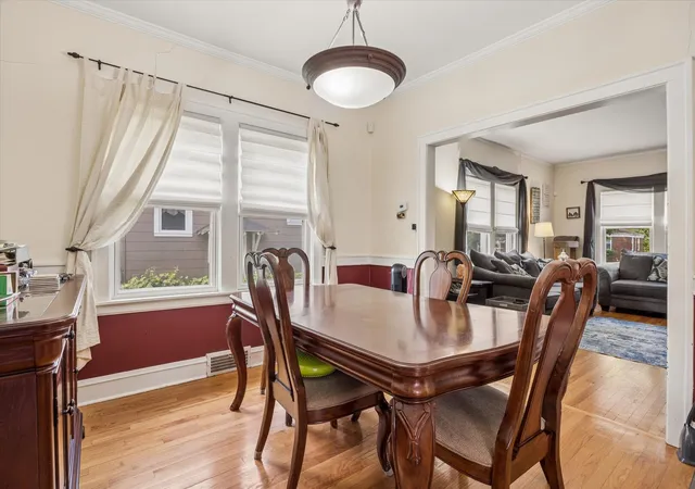 Photo 4 of Sale Pending at 721 N Brainard Ave, La Grange Park, IL 60526 | MLS# 12696362 | Listing updated on 2026-09-02