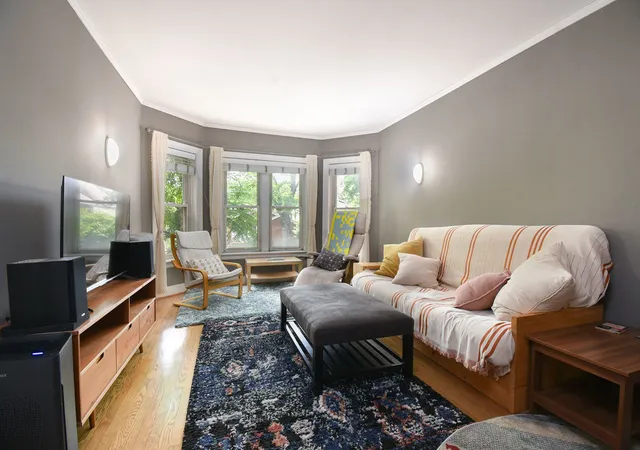 Homes for sale in Chicago, IL | 1730 W Foster Ave, Chicago, IL 60640