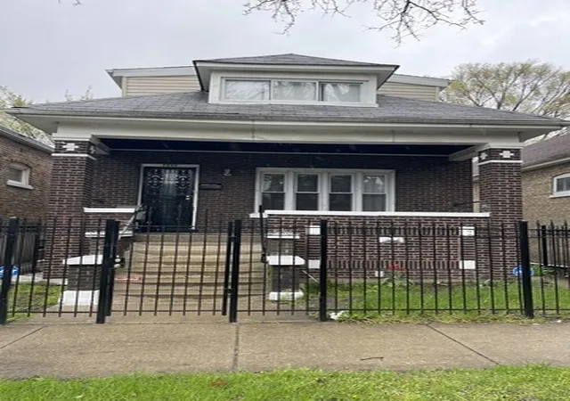 Homes for sale in Chicago, IL | 7535 S Vernon Ave, Chicago, IL 60619 | MLS# 12696437