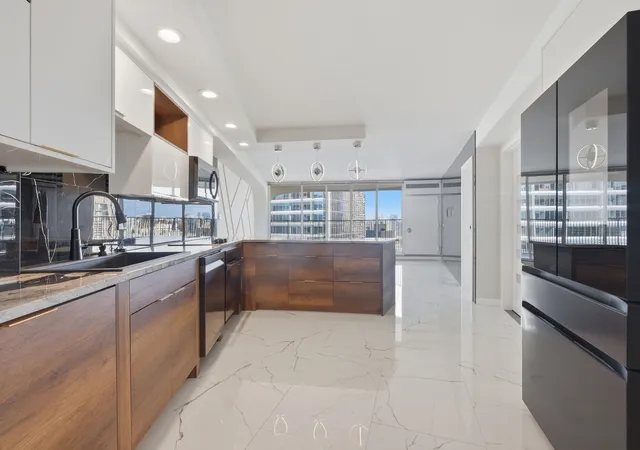 Photo 3 of Condo for sale at 300 N State St #3405, Chicago, IL 60654 | MLS# 12696443 | Listing updated on 2026-09-01