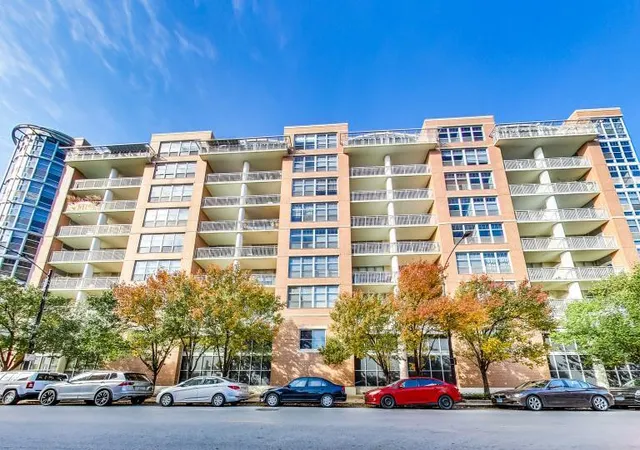Homes for sale in Chicago, IL | 1200 W Monroe St #607, Chicago, IL 60607 | MLS# 12696456
