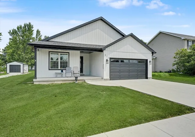Photo 2 of Single family home for sale at 311 E Meuser Dr, Paxton, IL 60957 | MLS# 12696458 | Listing updated on 2026-09-06