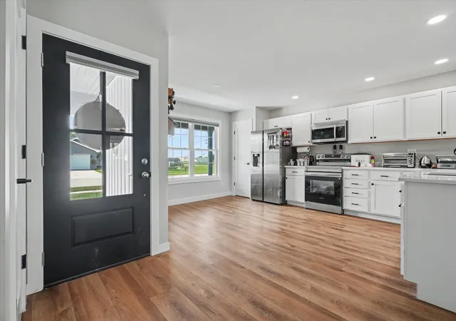 Photo 4 of Single family home for sale at 311 E Meuser Dr, Paxton, IL 60957 | MLS# 12696458 | Listing updated on 2026-09-06