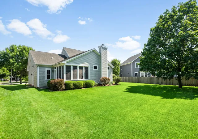 Homes for sale in Crystal Lake, IL | 154 Center St, Crystal Lake, IL 60014 | MLS# 12696496