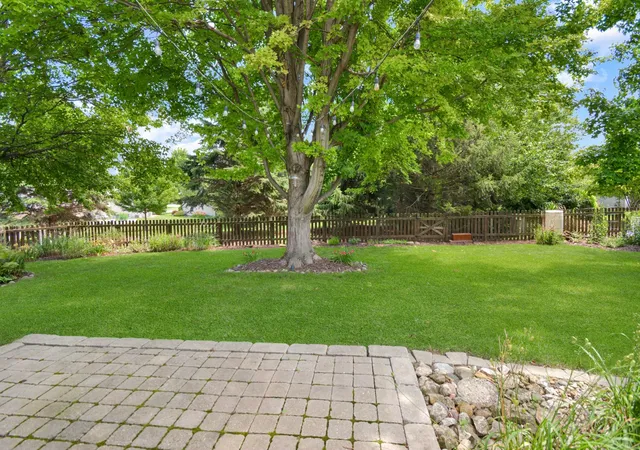 Homes for sale in Bloomington, IL | 2411 Clarkson Ln, Bloomington, IL 61704 | MLS# 12696531