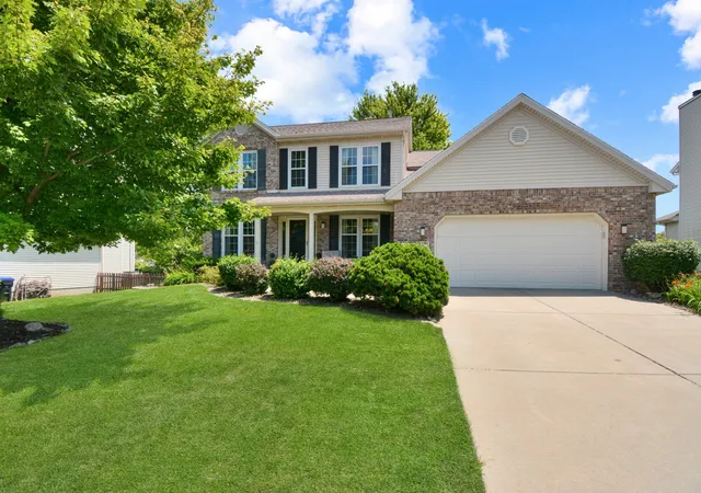 Homes for sale in Bloomington, IL | 2411 Clarkson Ln, Bloomington, IL 61704 | MLS# 12696531