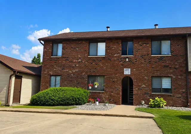 1st image of 1203 Clifford Dr #6, Urbana, IL 61802 | MLS# 12696556