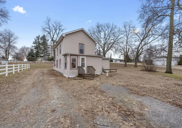 Homes for sale in New Boston, IL | 410 2nd St, New Boston, IL 61272 | MLS# 12696557