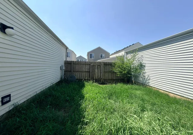 13th image of 902 Symphony Dr, Aurora, IL 60504 | MLS# 12696579