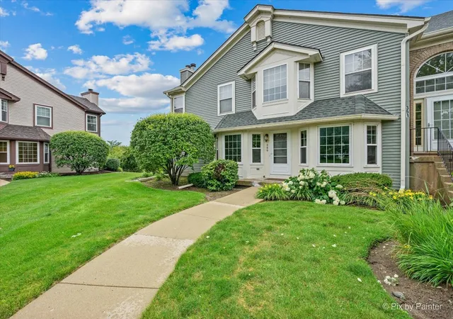 2nd image of 349 Kresswood Dr #349, West Chicago, IL 60185 | MLS# 12696580