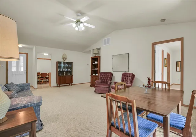 Homes for sale in Urbana, IL | 1801 Glenwood Oaks Ct #A, Urbana, IL 61801 | MLS# 12696589