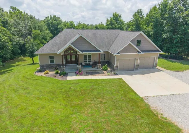 Homes for sale in Salem, IL | 6368 E Tonti Rd, Salem, IL 62881 | MLS# 12696595