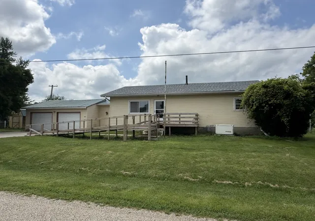 Photo 2 of Single family home for sale at 108 Lafayette St, Magnolia, IL 61336 | MLS# 12696601 | Listing updated on 2026-08-26