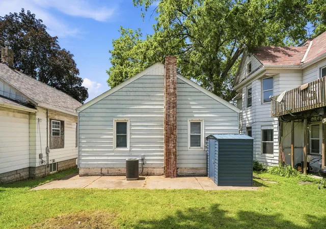 Homes for sale in East Moline, IL | 120 20th St, East Moline, IL 61244 | MLS# 12696614