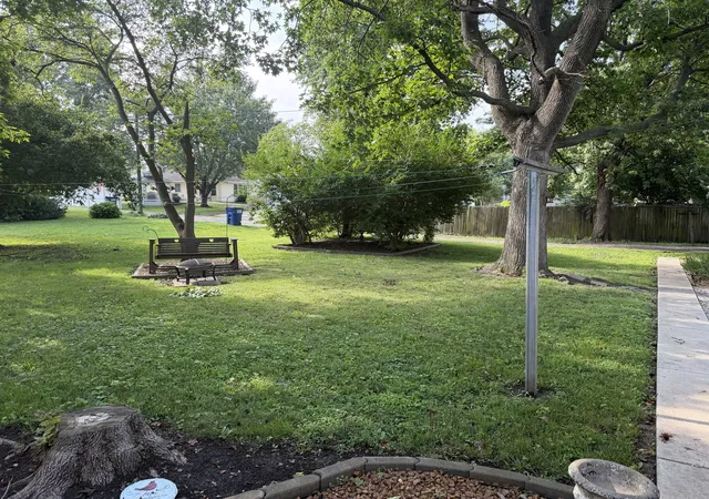 Homes for sale in Pinckneyville, IL | 110 E Kaskaskia St, Pinckneyville, IL 62274 | MLS# 12696624
