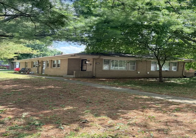 Homes for sale in Normal, IL | 507 E Cypress St, Normal, IL 61761 | MLS# 12696629
