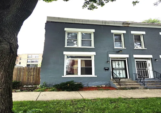 Homes for sale in Chicago, IL | 7410 S Wentworth Ave, Chicago, IL 60621 | MLS# 12696637