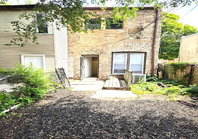 Homes for sale in Chicago, IL | 7410 S Wentworth Ave, Chicago, IL 60621 | MLS# 12696637