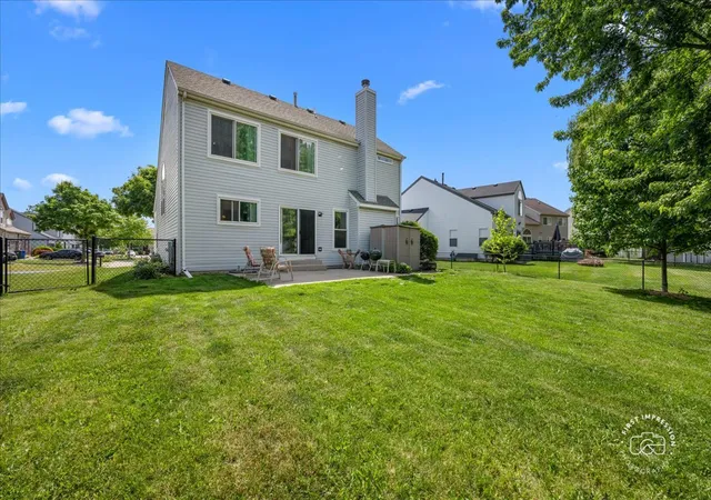 Homes for sale in South Elgin, IL | 5 Ridge Ct, South Elgin, IL 60177 | MLS# 12696698